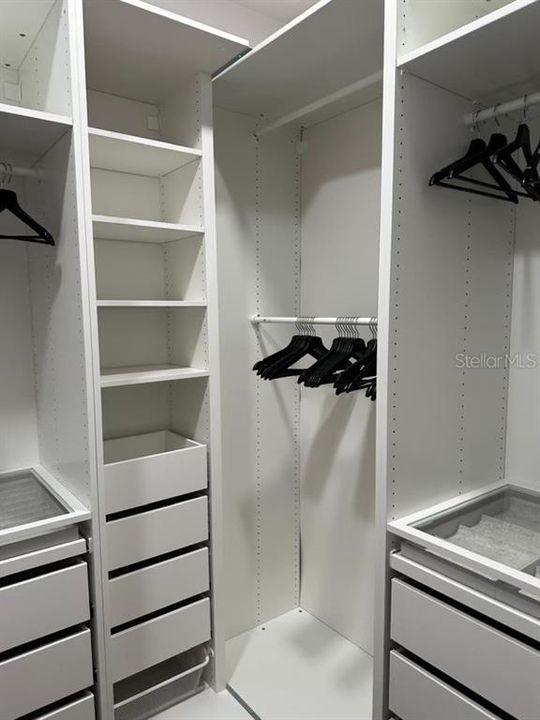 На продажу: $1,100,000 (4 спален, 2 ванн, 1825 Квадратных фут)