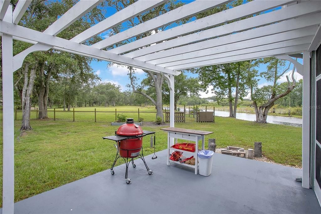 На продажу: $1,100,000 (4 спален, 2 ванн, 1825 Квадратных фут)