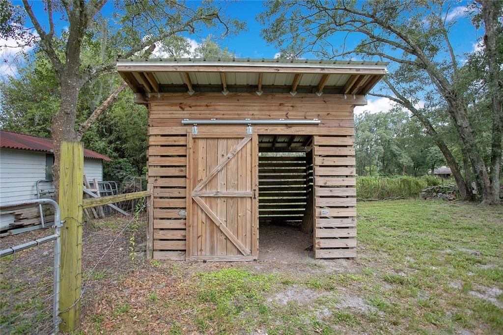 На продажу: $1,100,000 (4 спален, 2 ванн, 1825 Квадратных фут)