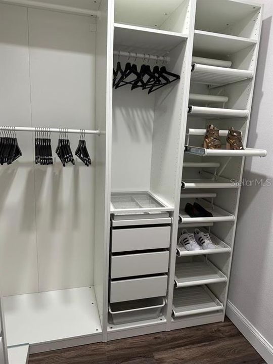 На продажу: $1,100,000 (4 спален, 2 ванн, 1825 Квадратных фут)