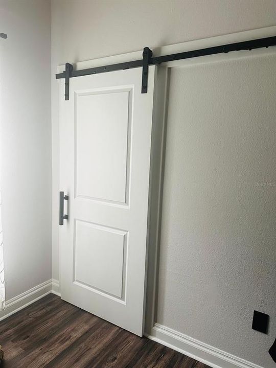 На продажу: $1,100,000 (4 спален, 2 ванн, 1825 Квадратных фут)