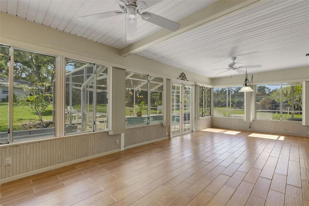 For Sale: $475,000 (2 beds, 2 baths, 1548 Square Feet)