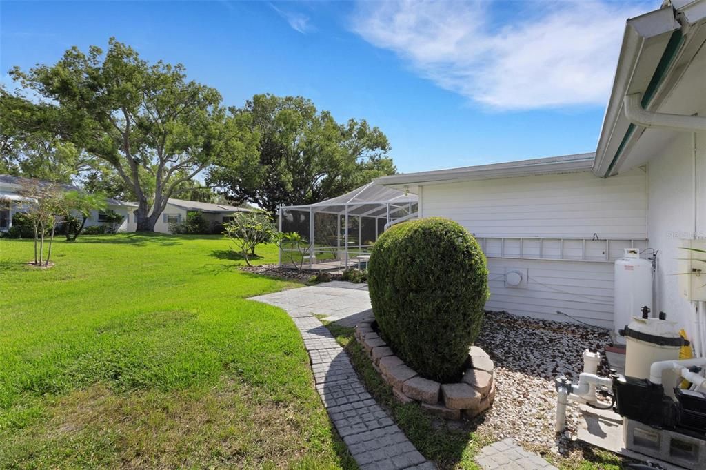 For Sale: $475,000 (2 beds, 2 baths, 1548 Square Feet)