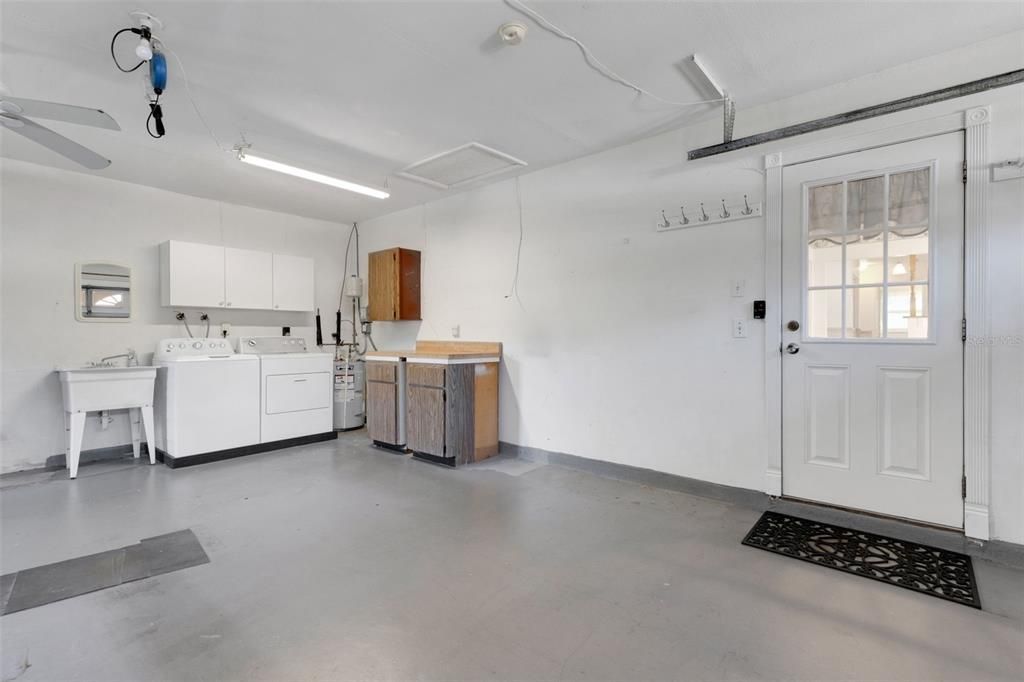 For Sale: $475,000 (2 beds, 2 baths, 1548 Square Feet)