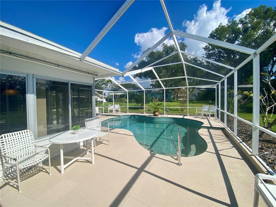 For Sale: $475,000 (2 beds, 2 baths, 1548 Square Feet)