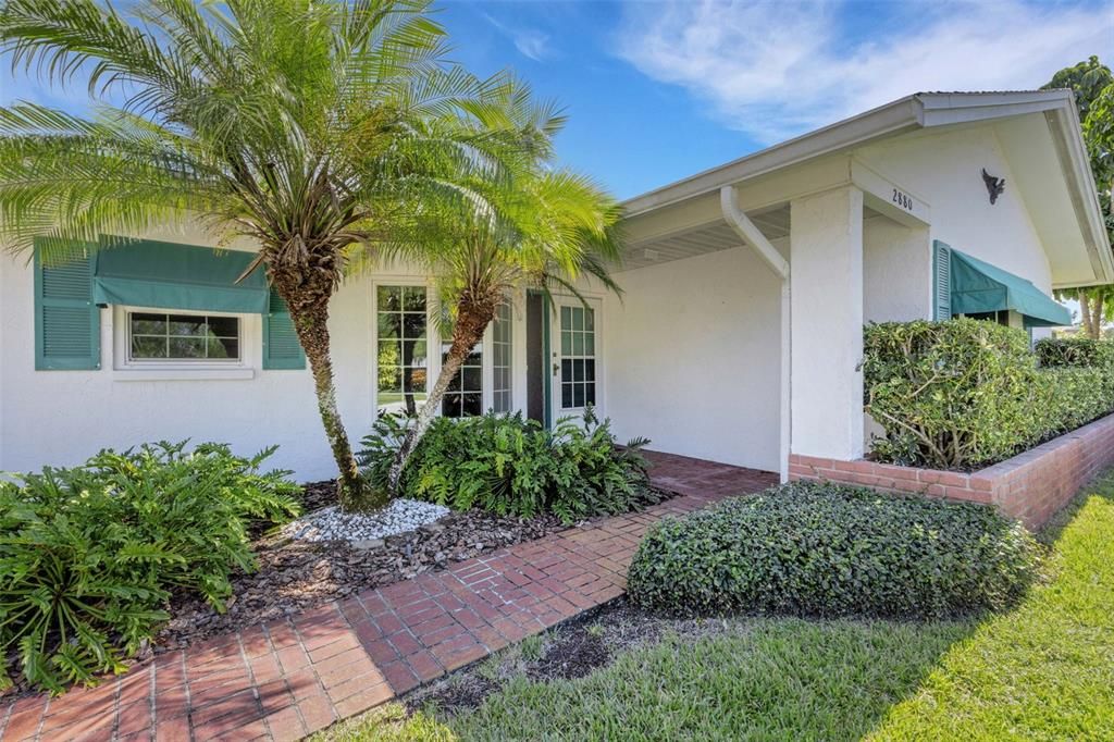 For Sale: $475,000 (2 beds, 2 baths, 1548 Square Feet)