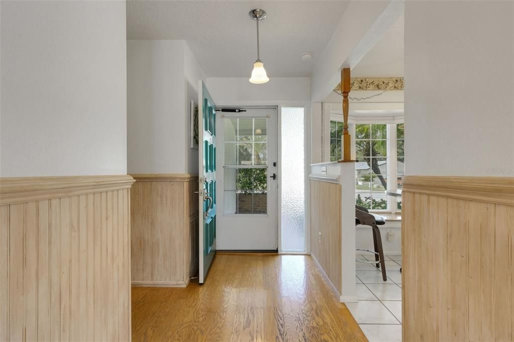 For Sale: $475,000 (2 beds, 2 baths, 1548 Square Feet)