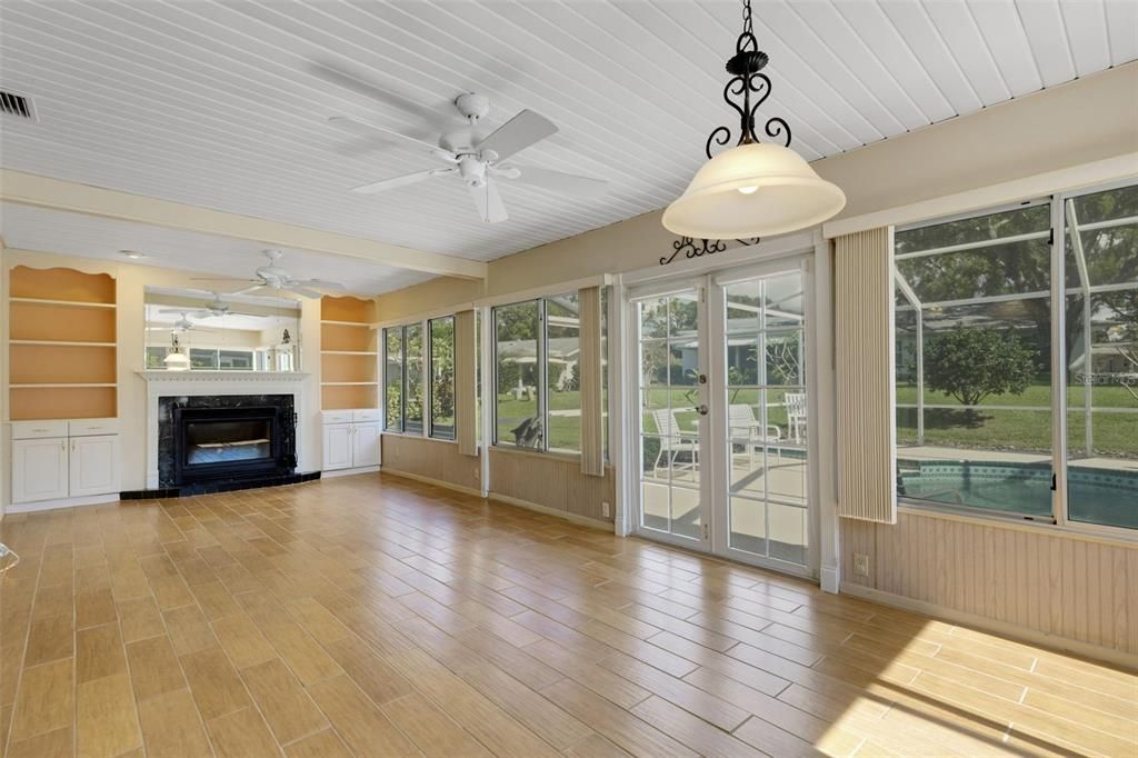 For Sale: $475,000 (2 beds, 2 baths, 1548 Square Feet)