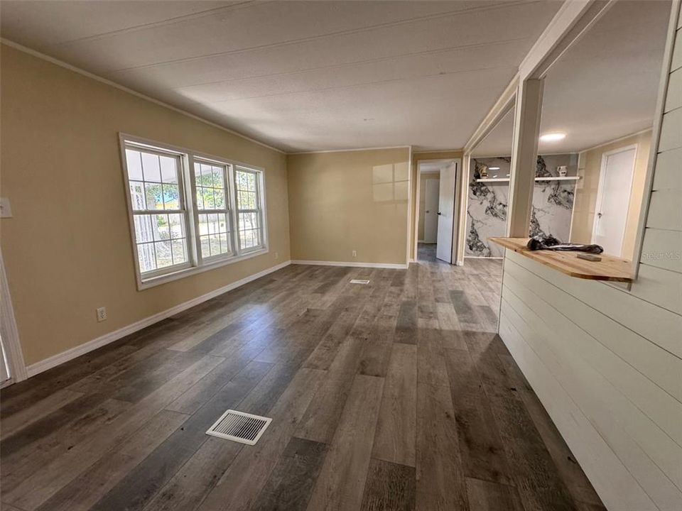 На продажу: $198,000 (2 спален, 2 ванн, 1152 Квадратных фут)