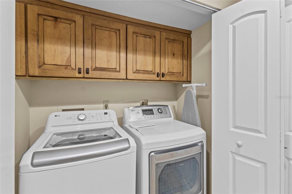 For Sale: $375,000 (2 beds, 2 baths, 2116 Square Feet)