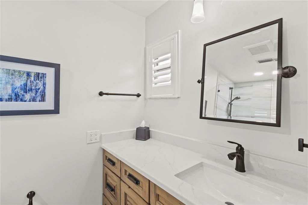 For Sale: $375,000 (2 beds, 2 baths, 2116 Square Feet)