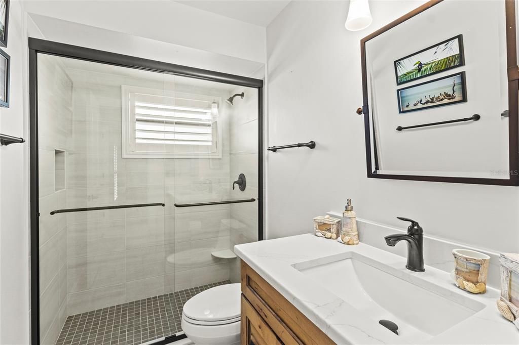 For Sale: $375,000 (2 beds, 2 baths, 2116 Square Feet)