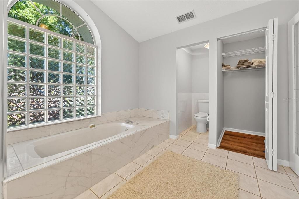 出租: $2,950 (3 贝兹, 2 浴室, 1704 平方英尺)