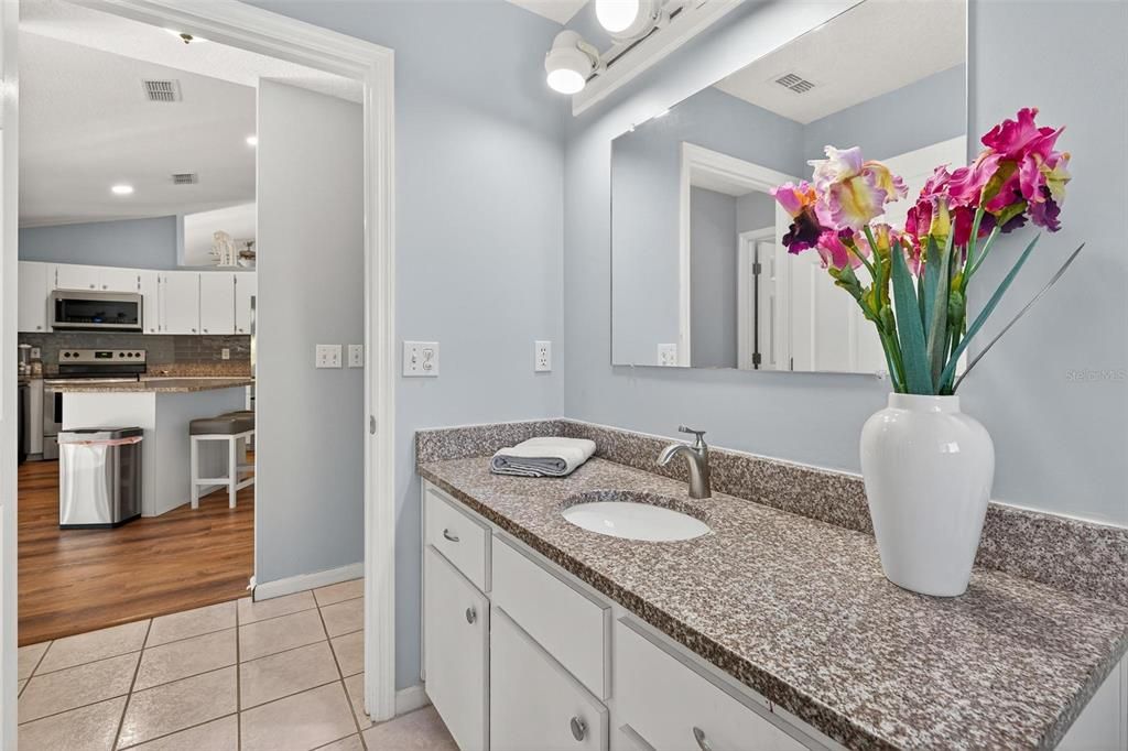 出租: $2,950 (3 贝兹, 2 浴室, 1704 平方英尺)