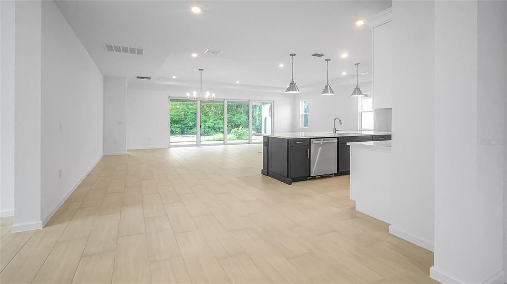 For Sale: $587,990 (3 beds, 3 baths, 2129 Square Feet)