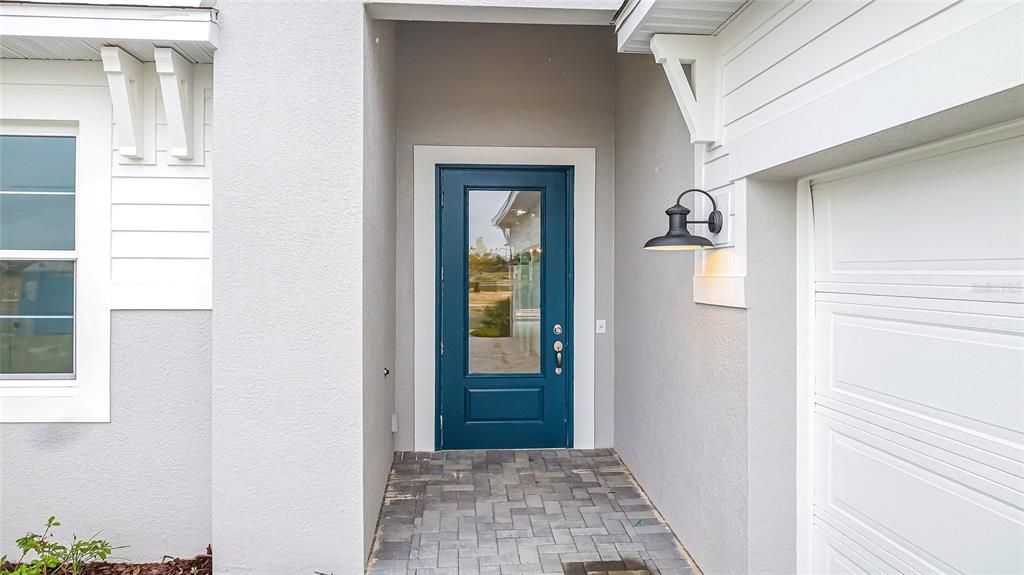 For Sale: $587,990 (3 beds, 3 baths, 2129 Square Feet)