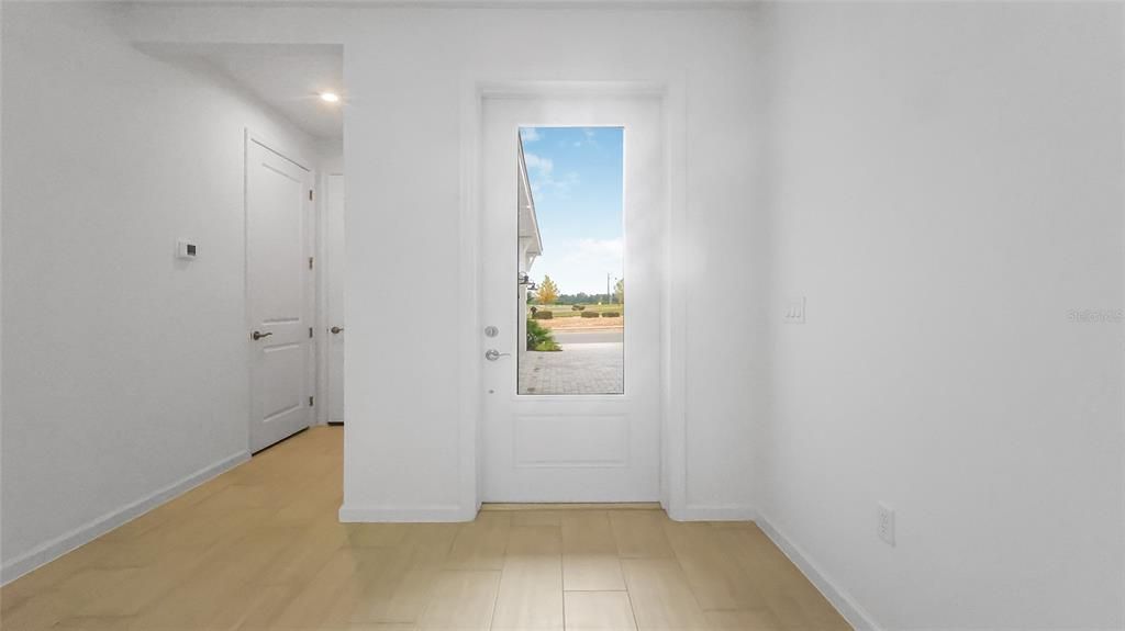 For Sale: $587,990 (3 beds, 3 baths, 2129 Square Feet)