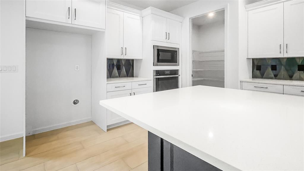 For Sale: $587,990 (3 beds, 3 baths, 2129 Square Feet)