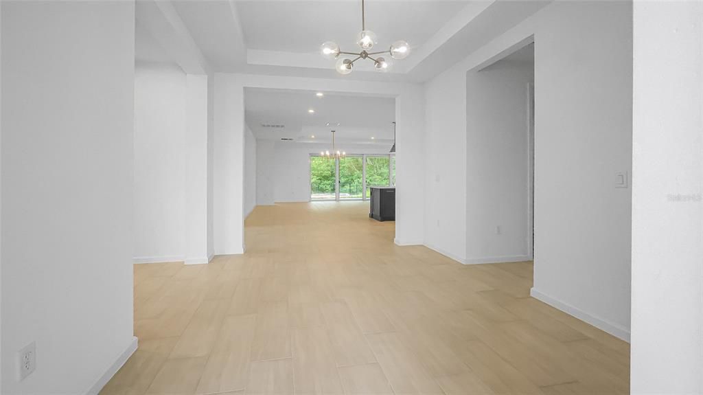 For Sale: $587,990 (3 beds, 3 baths, 2129 Square Feet)