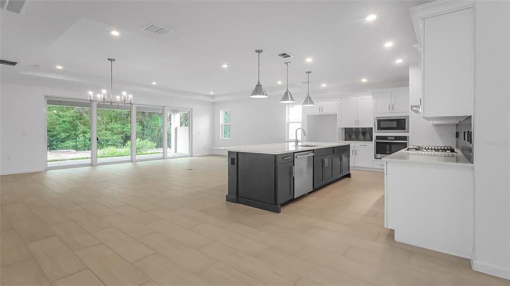 For Sale: $587,990 (3 beds, 3 baths, 2129 Square Feet)