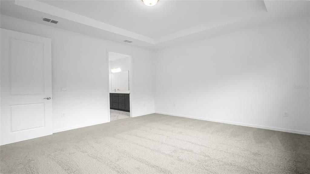 For Sale: $587,990 (3 beds, 3 baths, 2129 Square Feet)