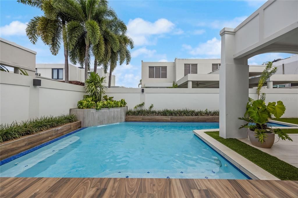 En Venta: $1,100,000 (4 camas, 4 baños, 0 Pies cuadrados)