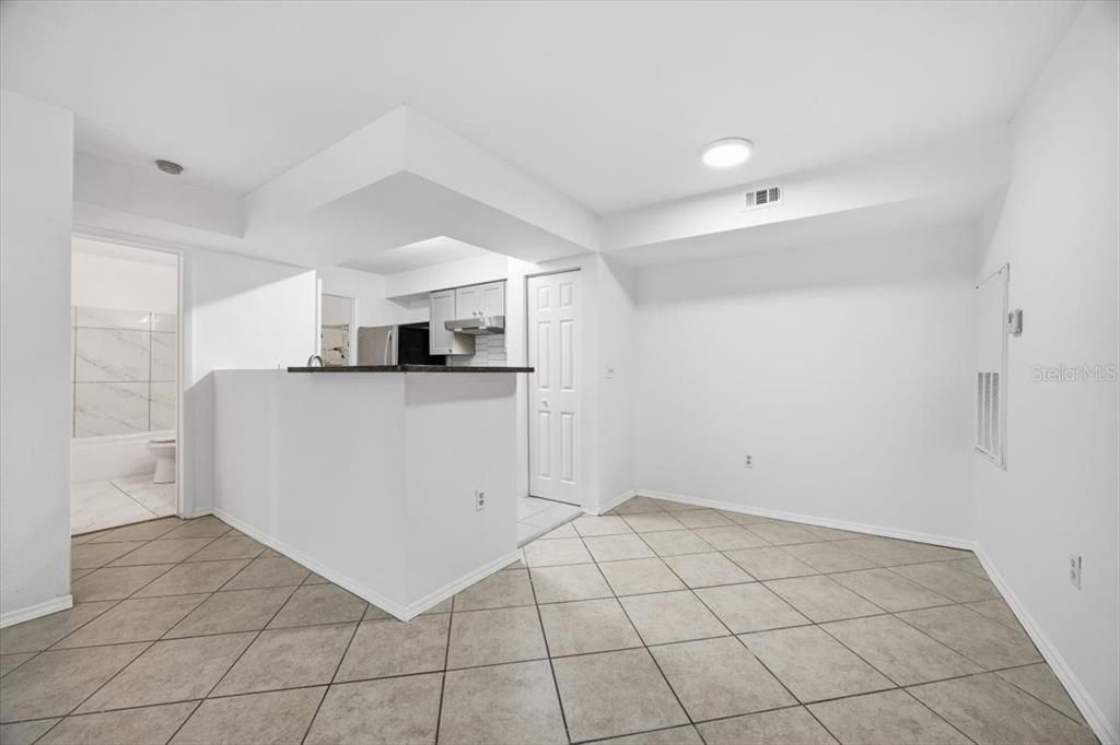 出租: $1,650 (2 贝兹, 2 浴室, 937 平方英尺)