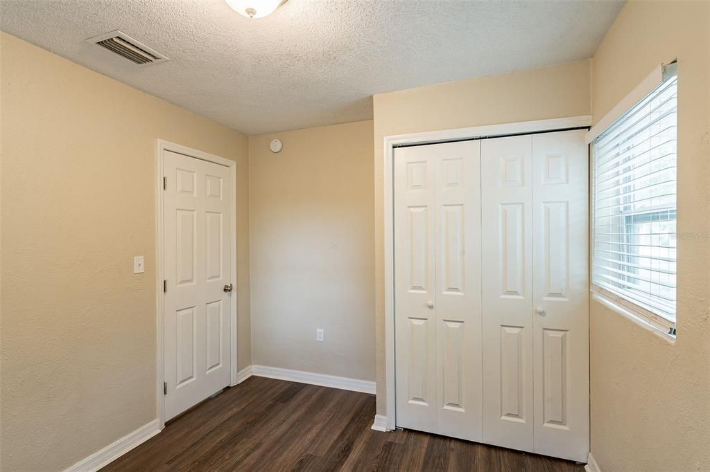 Activo con contrato: $260,000 (3 camas, 2 baños, 1108 Pies cuadrados)