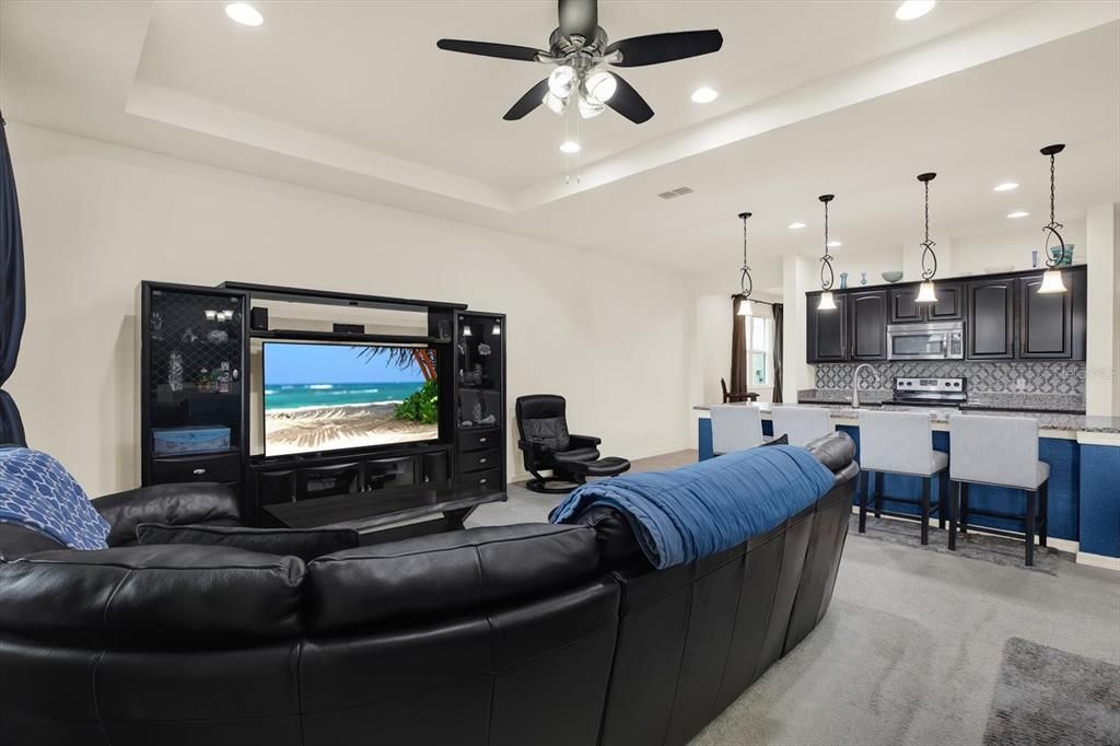 For Sale: $385,000 (4 beds, 2 baths, 2293 Square Feet)