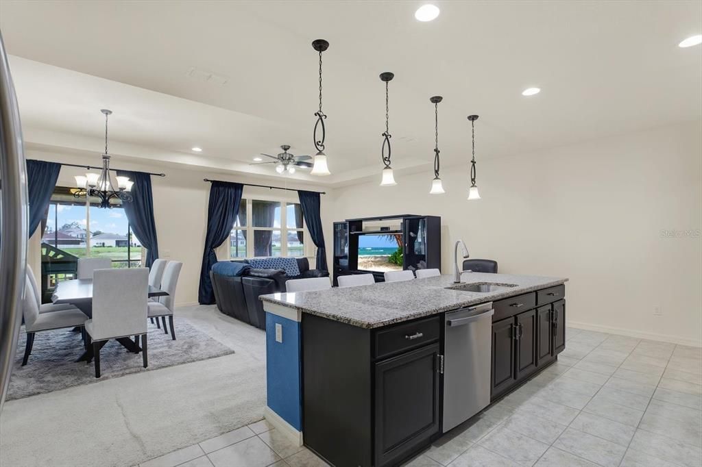 For Sale: $385,000 (4 beds, 2 baths, 2293 Square Feet)