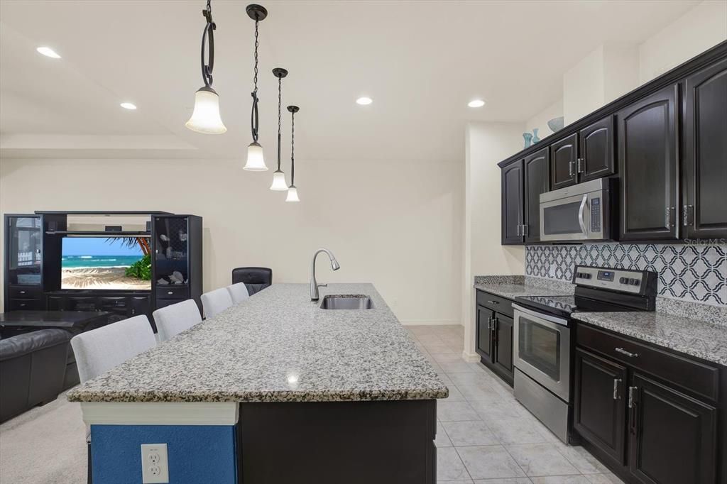 For Sale: $385,000 (4 beds, 2 baths, 2293 Square Feet)