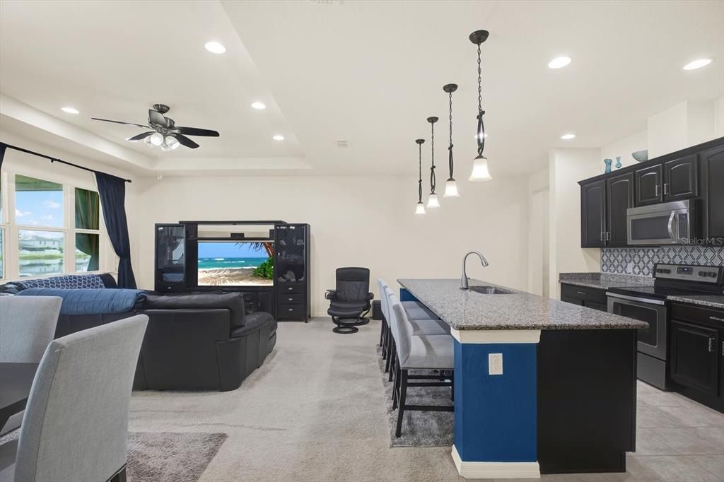 For Sale: $385,000 (4 beds, 2 baths, 2293 Square Feet)