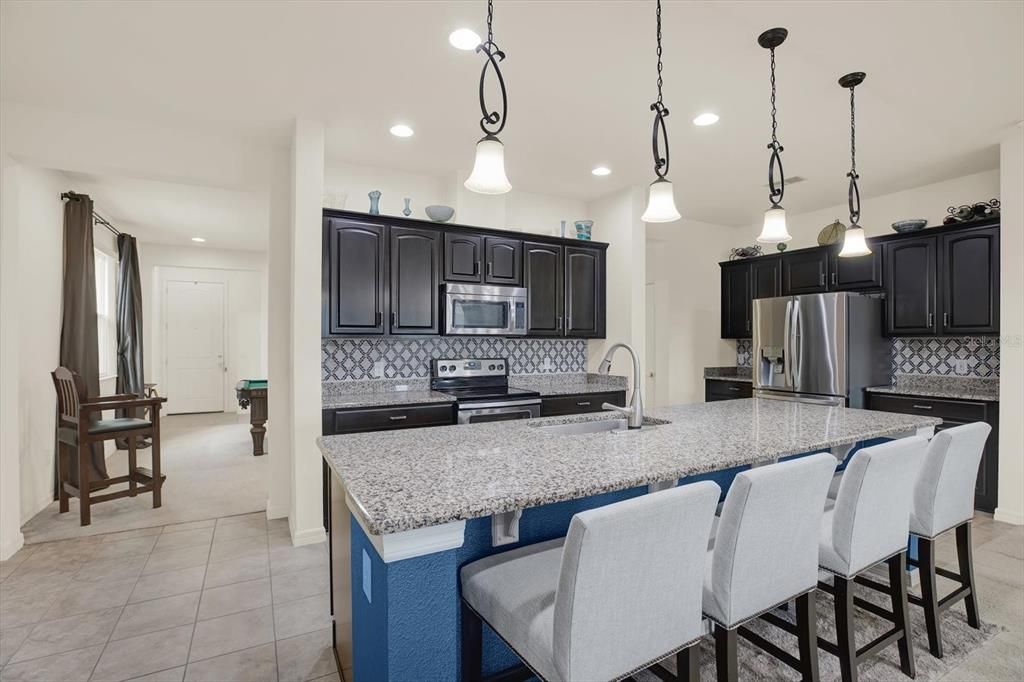 For Sale: $385,000 (4 beds, 2 baths, 2293 Square Feet)