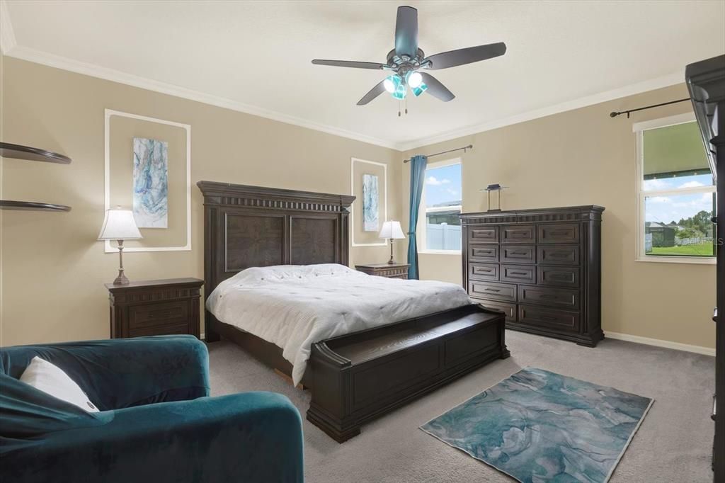 For Sale: $385,000 (4 beds, 2 baths, 2293 Square Feet)