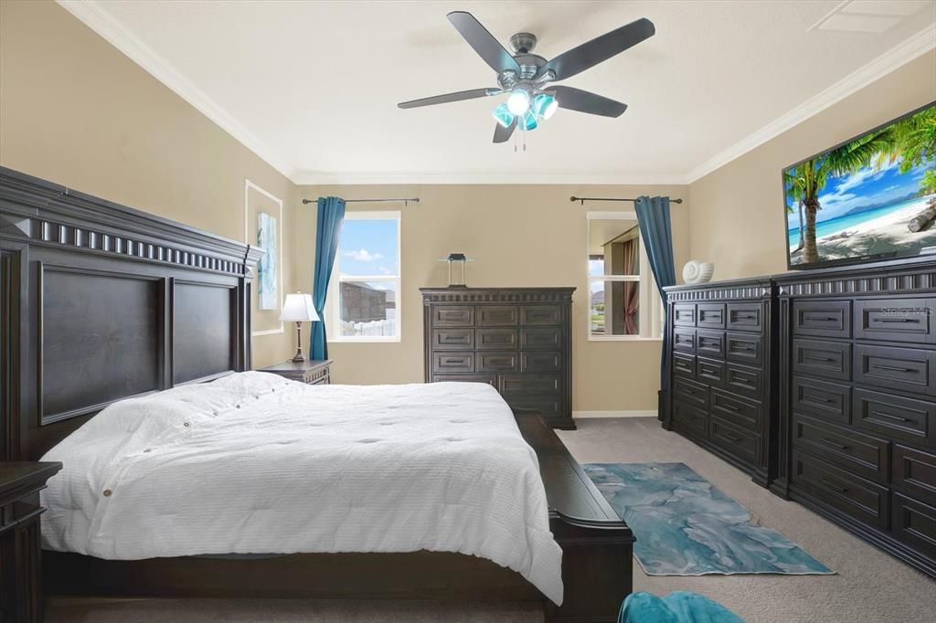 For Sale: $385,000 (4 beds, 2 baths, 2293 Square Feet)