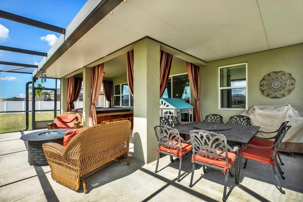 For Sale: $385,000 (4 beds, 2 baths, 2293 Square Feet)