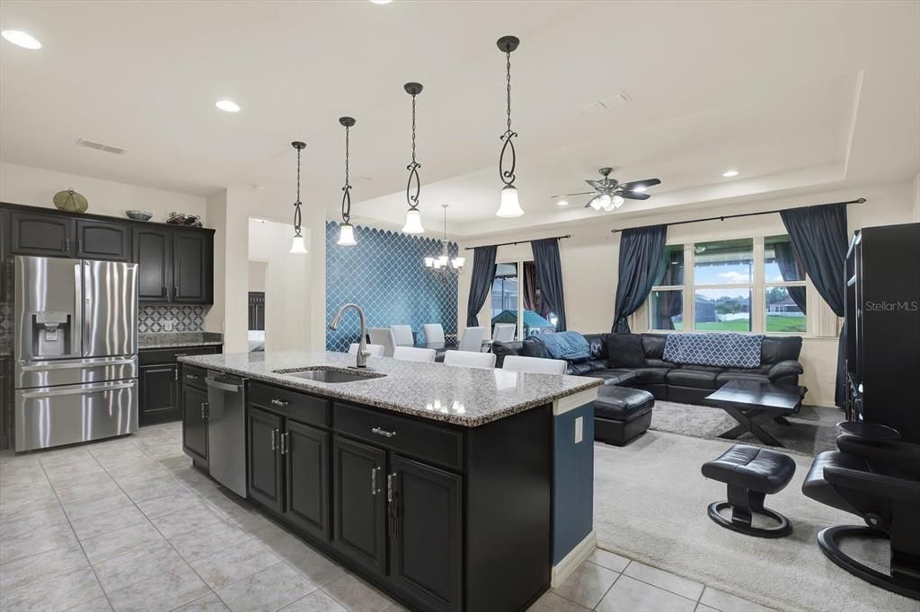 For Sale: $385,000 (4 beds, 2 baths, 2293 Square Feet)