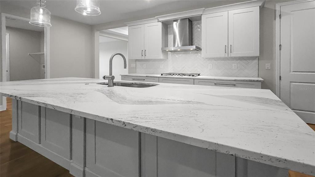 待售: $694,990 (3 贝兹, 3 浴室, 2490 平方英尺)