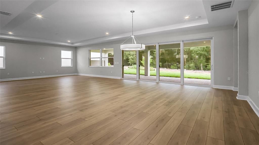 待售: $694,990 (3 贝兹, 3 浴室, 2490 平方英尺)