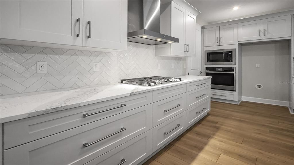 待售: $694,990 (3 贝兹, 3 浴室, 2490 平方英尺)