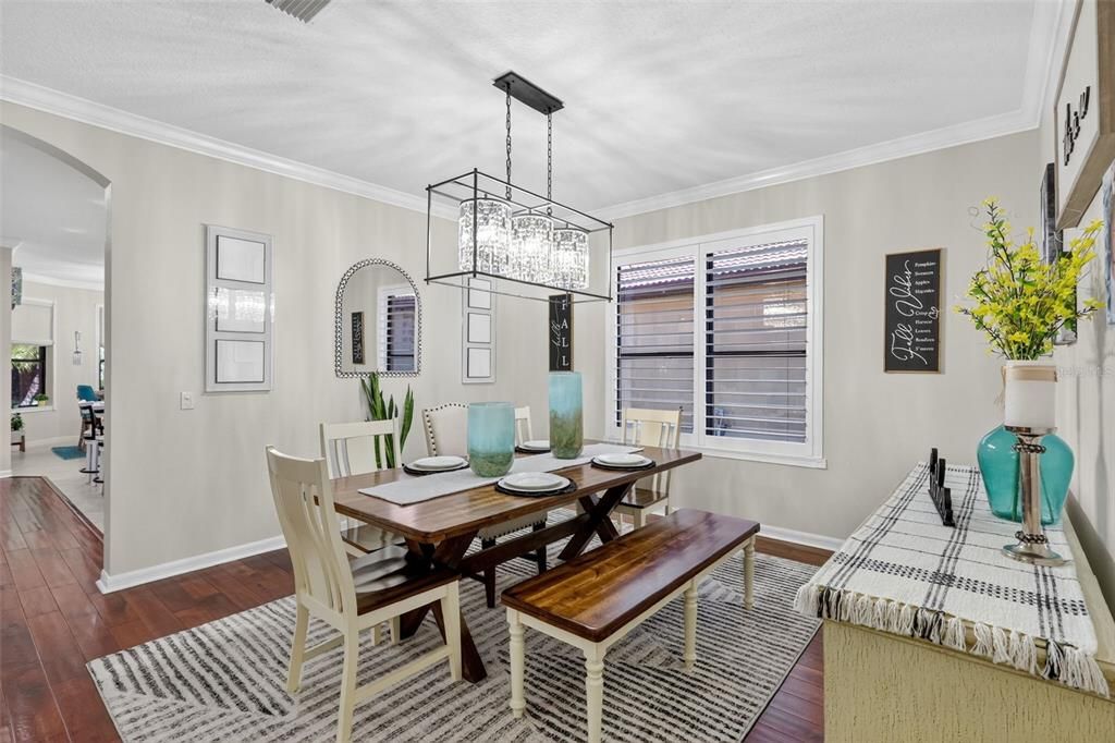 For Sale: $549,999 (3 beds, 3 baths, 2544 Square Feet)