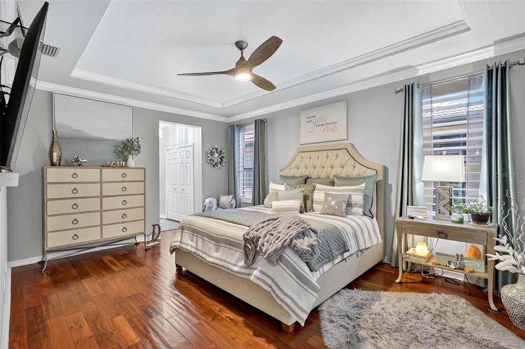 For Sale: $549,999 (3 beds, 3 baths, 2544 Square Feet)