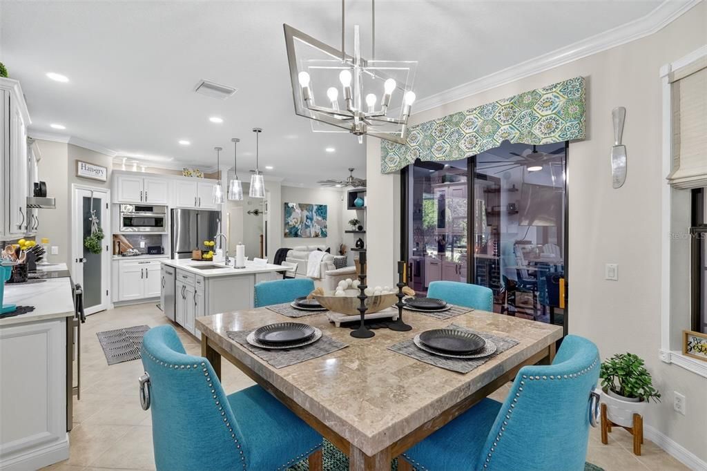 For Sale: $549,999 (3 beds, 3 baths, 2544 Square Feet)