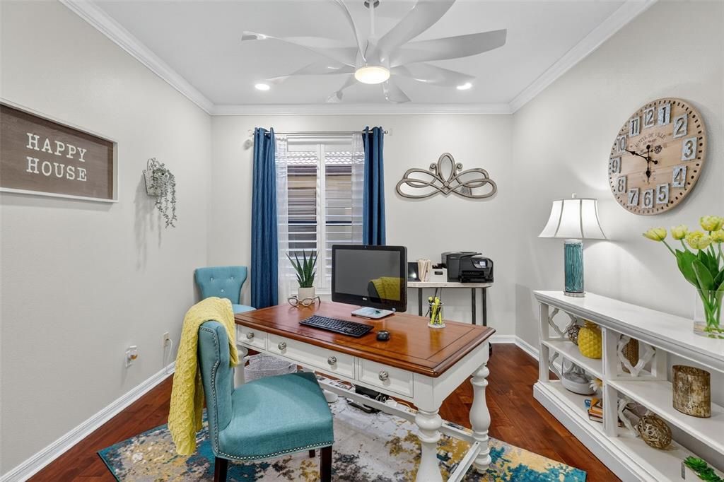 For Sale: $549,999 (3 beds, 3 baths, 2544 Square Feet)