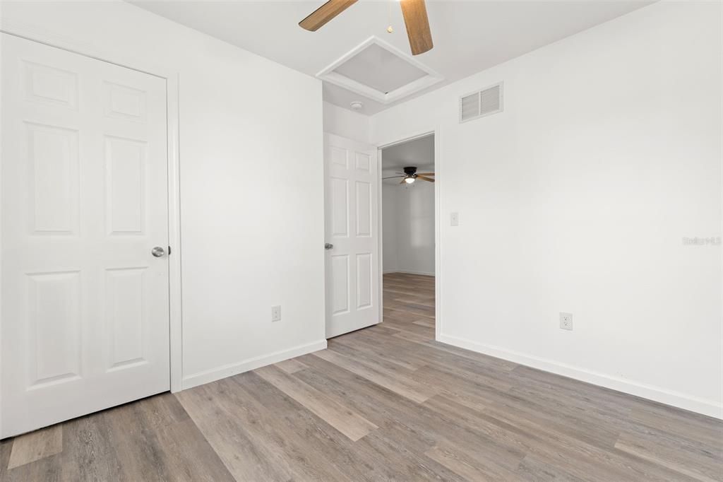 待售: $579,900 (7 贝兹, 0 浴室, 1775 平方英尺)