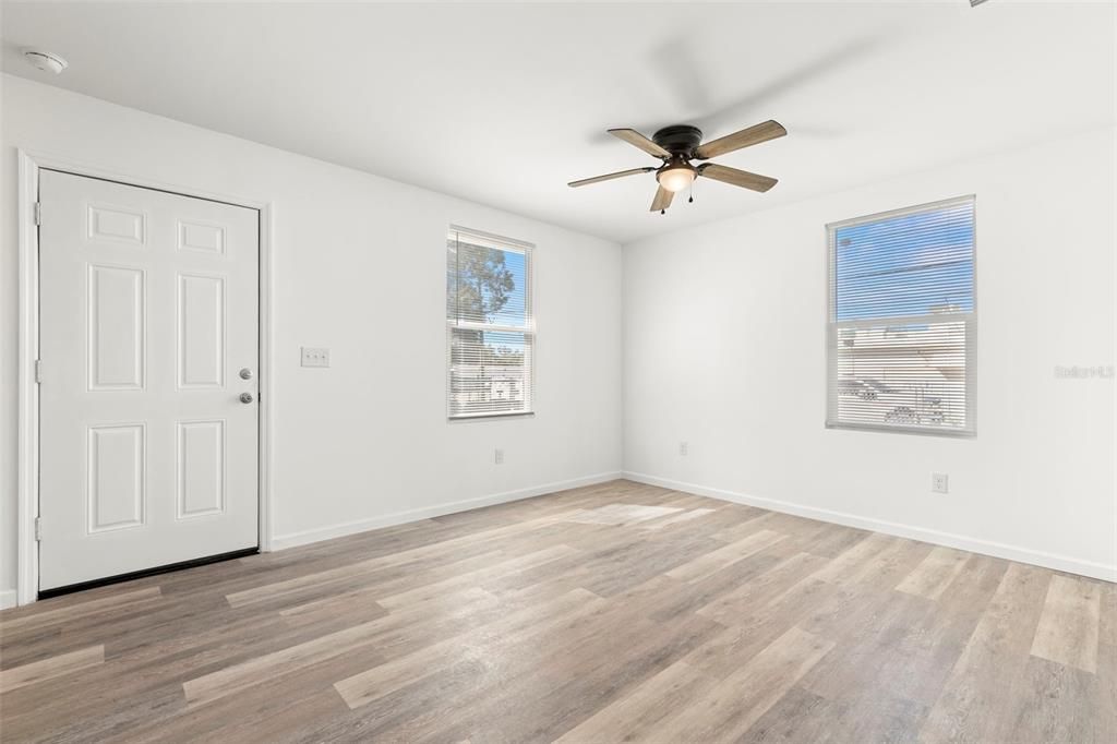 待售: $579,900 (7 贝兹, 0 浴室, 1775 平方英尺)