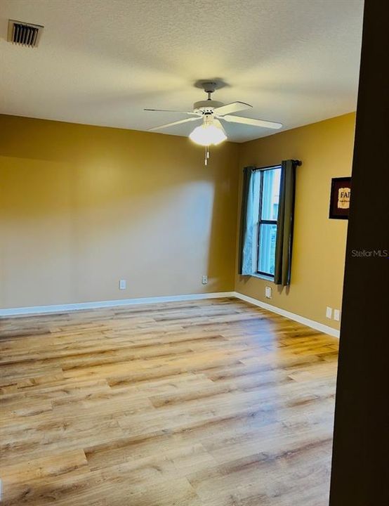 For Sale: $175,000 (2 beds, 2 baths, 1396 Square Feet)