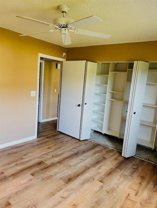 For Sale: $175,000 (2 beds, 2 baths, 1396 Square Feet)