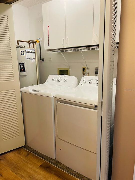 For Sale: $175,000 (2 beds, 2 baths, 1396 Square Feet)