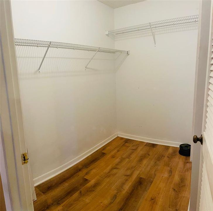 For Sale: $175,000 (2 beds, 2 baths, 1396 Square Feet)